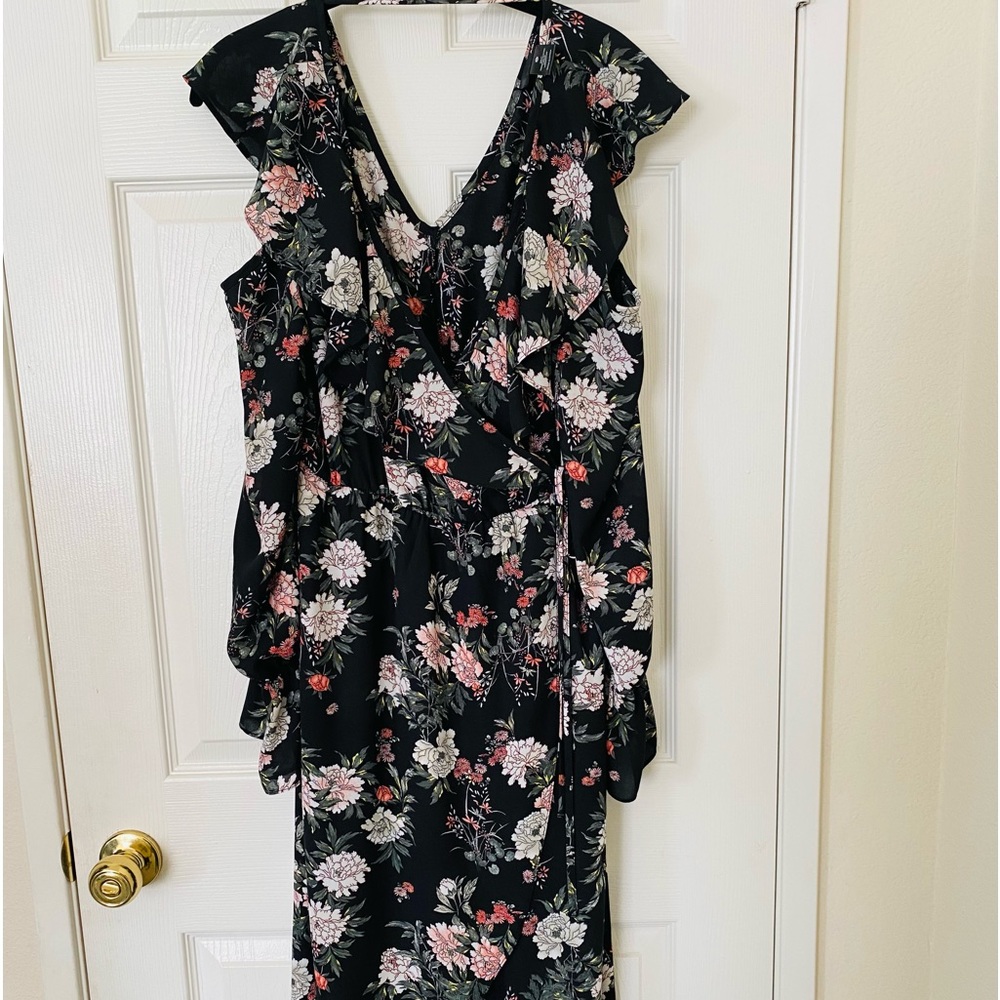 Aqua Women's Long Sleeved Floral Wrap Maxi Dress- Large